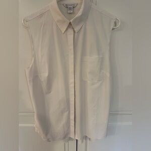 Athleta white Sleeveless BD Top. Slits on sides.Size M